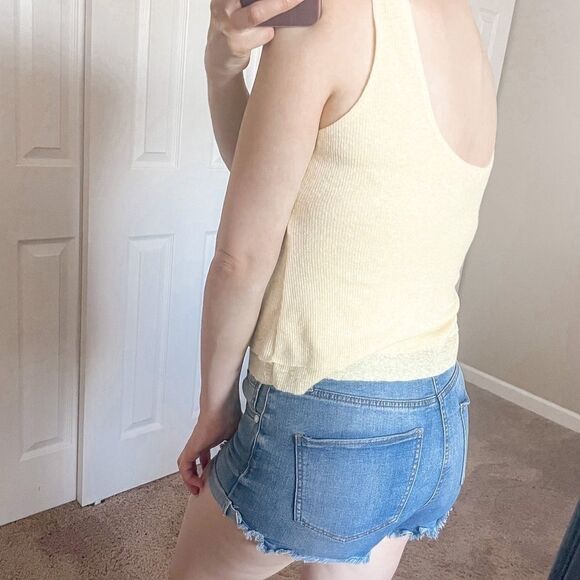 The Range REVOLVE Ribbed Crop Tank Top Yellow XS - Picture 4 of 11